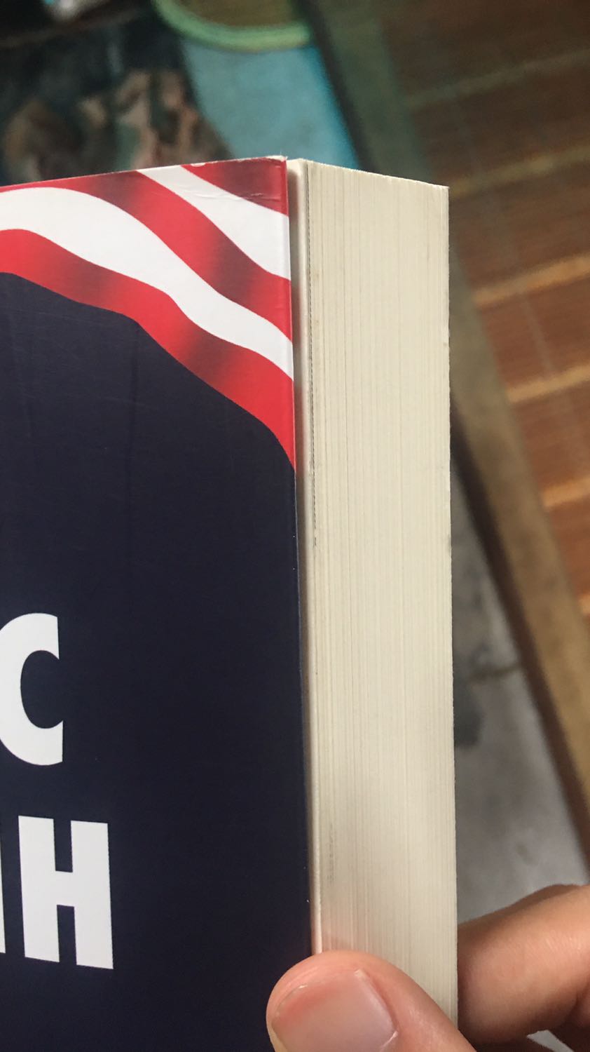 Sách kiểu hơi cũ 
Nhưng dùng tốt