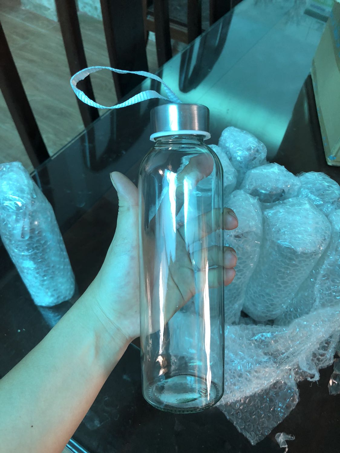 Đóng gói cẩn thận, rất kĩ. Hàng giao nhanh. Chất lượng rất Okie