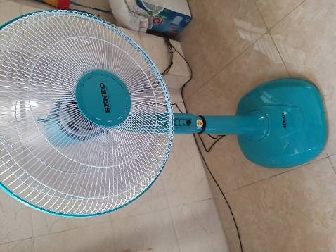 Quạt êm, động cơ mạnh,  mẫu mã đẹp.  Cực kỳ hài lòng