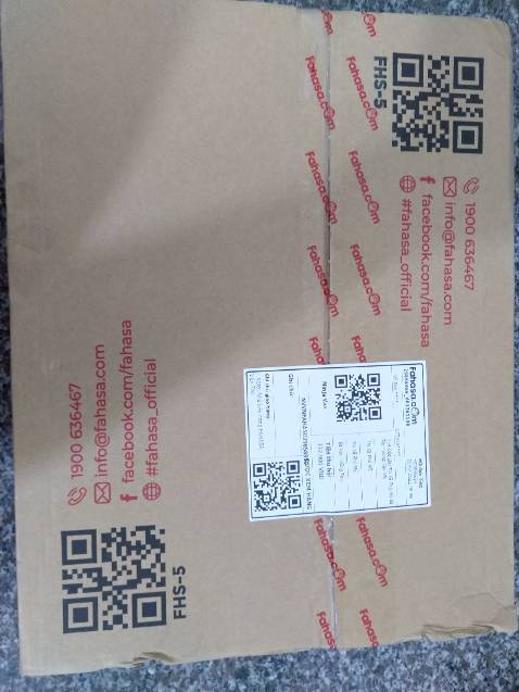 Sách Đóng gói rất cẩn thận. Chất lượng giấy và mực in rất tốt phù hợp với giá tiền. Sách kèm đĩa CD-ROM đầy đủ. Tuy nhiên thông tin cập nhật về trạng thái đơn hàng không rõ ràng gây khó khăn khi chờ đơn hàng hơn so với sản phẩm của tiki trading.