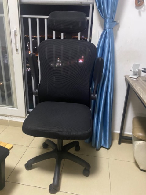 Ghế đẹp, giao từ Hn vô nên hơi lâu nhưng đúng thời gian cam kết. Gói hàng cẩn thận lắm ạ. Mình săn sale 8.8 nên giá tốt, ngồi thoải mái lắm ạ. Có điều nặng nên phí ship rất chát 😂😂