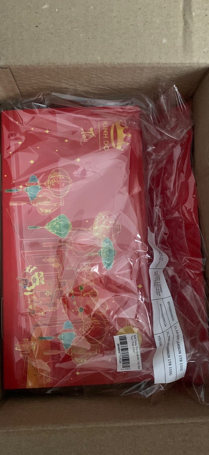 Giao hàng rất nhanh chỉ khoảng 1 tiếng sau là nhận được. Đóng gói có hộp ngoài cẩn thận nên rất oke... Chất lượng thì mình chưa mở ra nên chưa biết. Nói chung là rất ổn, giao nhanh cũng tiện. Nên mua.. Giao hàng rất nhanh chỉ khoảng 1 tiếng sau là nhận được. Đóng gói có hộp ngoài cẩn thận nên rất oke... Chất lượng thì mình chưa mở ra nên chưa biết. Nói chung là rất ổn, giao nhanh cũng tiện. Nên mua..