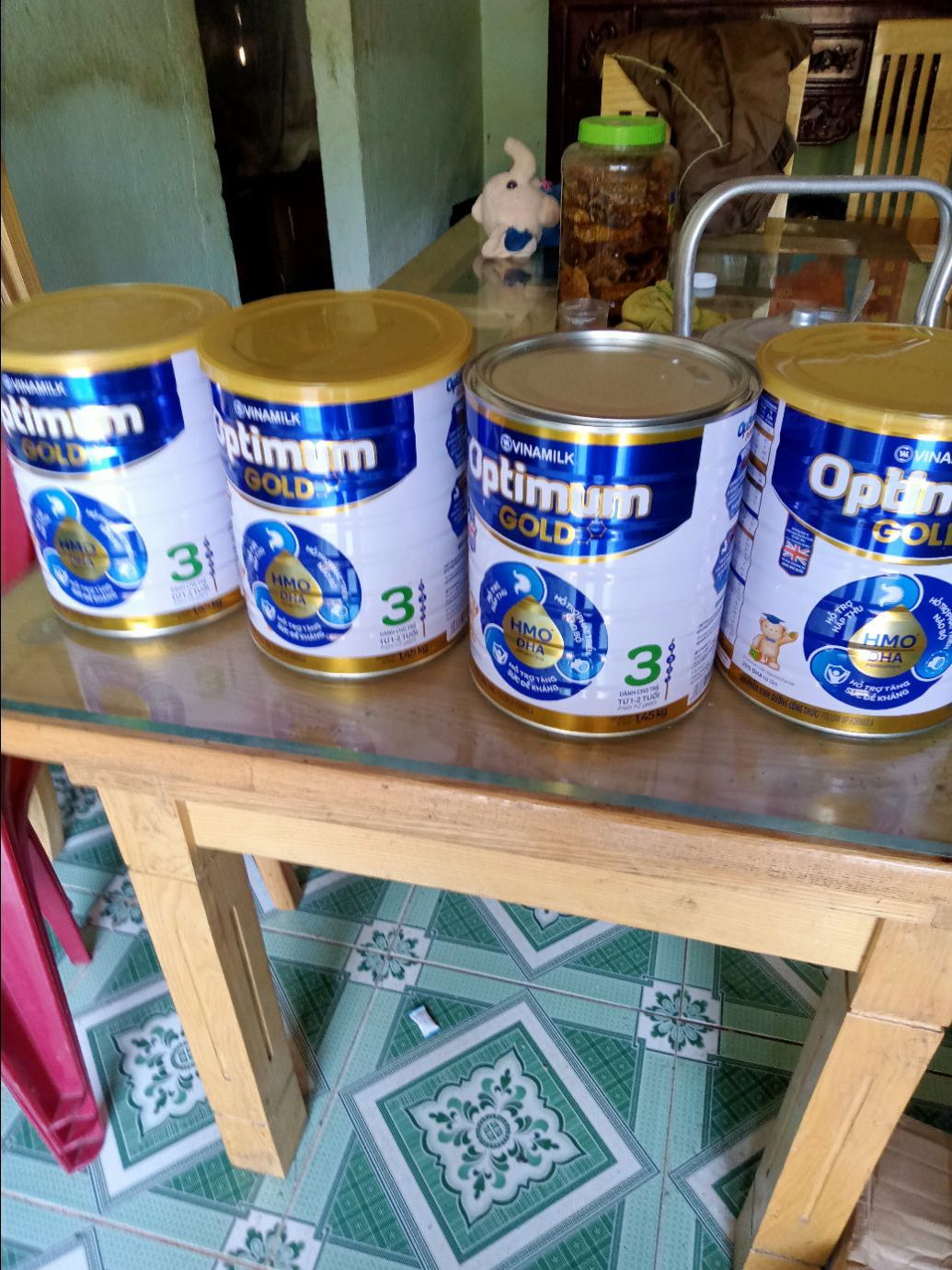 sản phẩm sữa này chất lượng tốt nhất và giá cả phải chăng, nhiều DHA hơn các sản phẩm khác, mọi người nên mua cho bé sử dụng, bé nhà tôi đầu to hơn hẳn khi uống sữa này