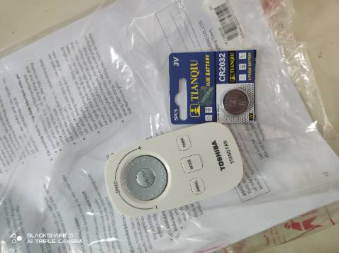Quạt rất mát, công suất mạnh êm ái nhẹ nhàng, có remote khá nhạy và dễ sử dụng pin rời mình có thể tự lắp vào nên không sợ hết pin đóng gói nhanh chóng . giá cả tuyệt vời.