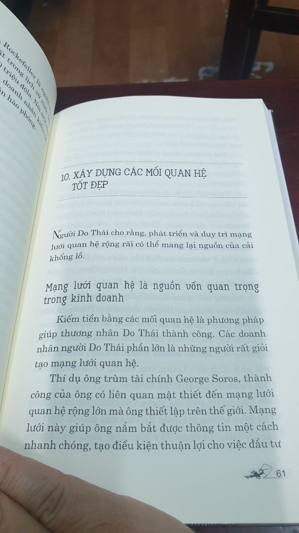 sách hay,chữ rõ,nội dung hay.đọc có thể hiểu về sự thông minh của nguoi do thái.có thể rút ra nh bài học cho bản thân