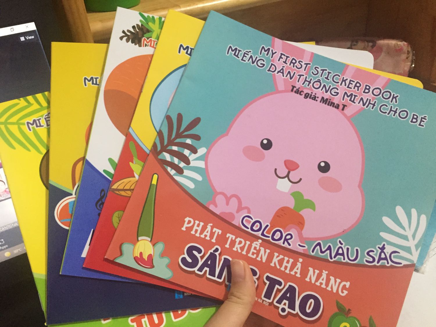 Đã nhận đc sách rồi ạ. Đủ sách, màu in đẹp. Giá rẻ. Cho shop 5 sao và sẽ ủng hộ shop dài dài