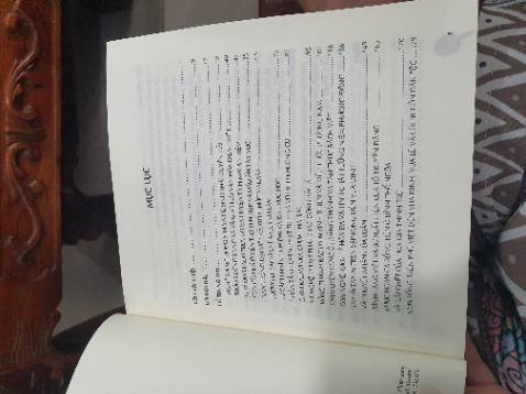 Sách hay. Nhiều chuyên khảo chuyên sâu. Hình ảnh minh họa nhiều.
Cảm ơn tác giả, nxb