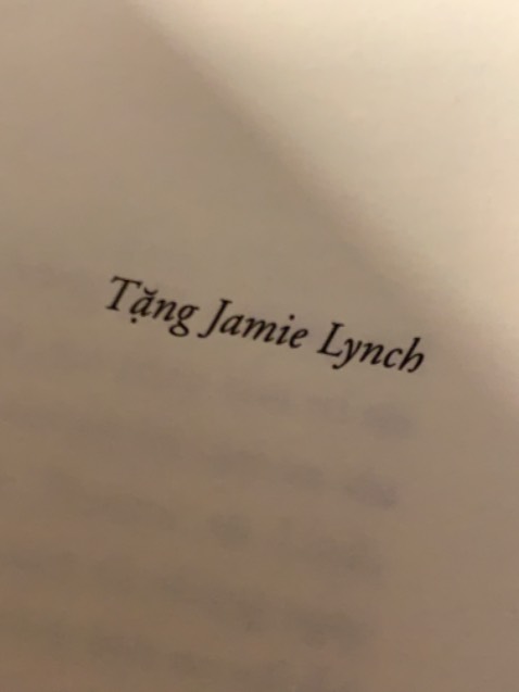 Đặt tối hôm qua mà sáng nay đã giao rồi í ạ 🥹 sách đẹp lắm lắm, không bị lỗi hay hư hại ở đâu hết á. Đợt này nhã nam đang sale tết nên giá uki lắm, mọi người canh flash sale nữa là giá siêu hạt dẻ luôn 🫶