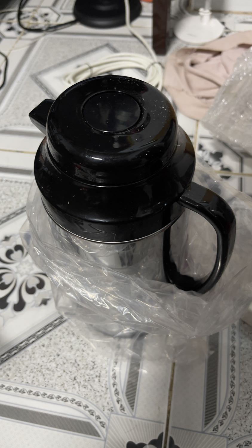 Hàng đóng gói quá sơ sài, dẫn đến vỡ, không thể sử dụng được.
Đã được shop hỗ trợ đổi hàng mới. Nhưng chất lượng hoàn thiện hàng k tốt. Tiền nào của nấy