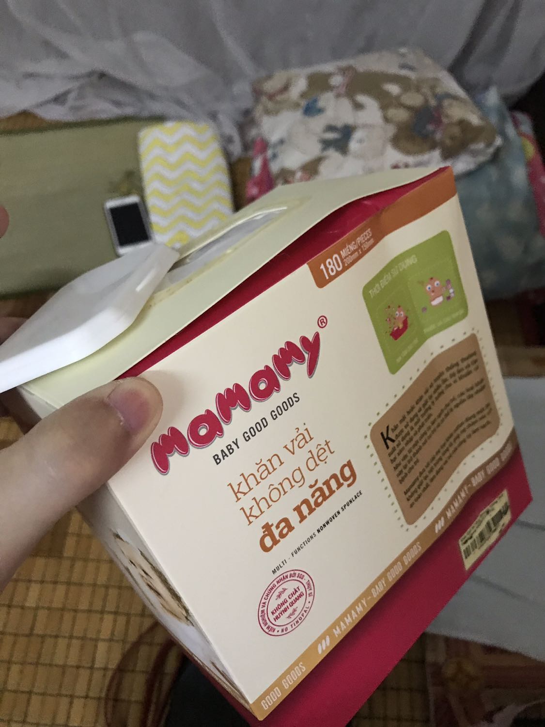 Mua 3 hộp khăn khô đa năng thì hỏng mất 2 hộp. Đóng hàng sơ sài cho thấy sự cẩu thả vô cùng của ng bán. Nhìn vào là thấy ngay bị mua phải hàng lỗi hàng hỏng rùi, hic