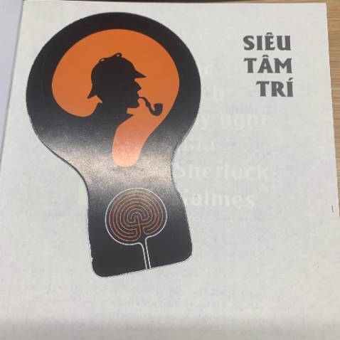 Là một con mọt của thể loại trinh thám nên mình cũng đã từng xem đi xem lại rất nhiều lần những thước phim về Sherlock Holmes. Mình biết đến cuốn sách này thông qua những trang báo nước ngoài và có đọc một vài đoạn dịch về cuốn sách này, thật may vì cuối cùng sách cũng đã được xuất bản. Có thể đây sẽ là một cuốn sách khó với nhiều người nhưng những bạn nào thích Holmes thì có thể thử nhé. Cảm nhận chung thì giao hàng nhanh và sách xịn, bìa đẹp, chất lượng in tốt, nội dung hay và hợp gu mình.