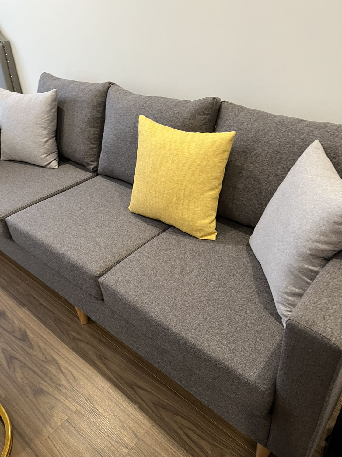 Sofa đẹp, vải đẹp, nhìn ngoài rất xinh Sofa đẹp, vải đẹp, nhìn ngoài rất xinh