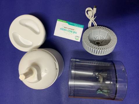 Mua được máy này m khá ưng ý; máy chạy êm ko ồn; chính hãng bảo hành đầy đủ; máy nhìn rất chắc chắn; nhựa abs cũng an toàn khi sử dụng; vắt nhanh ; khoẻ; dung tích lớn