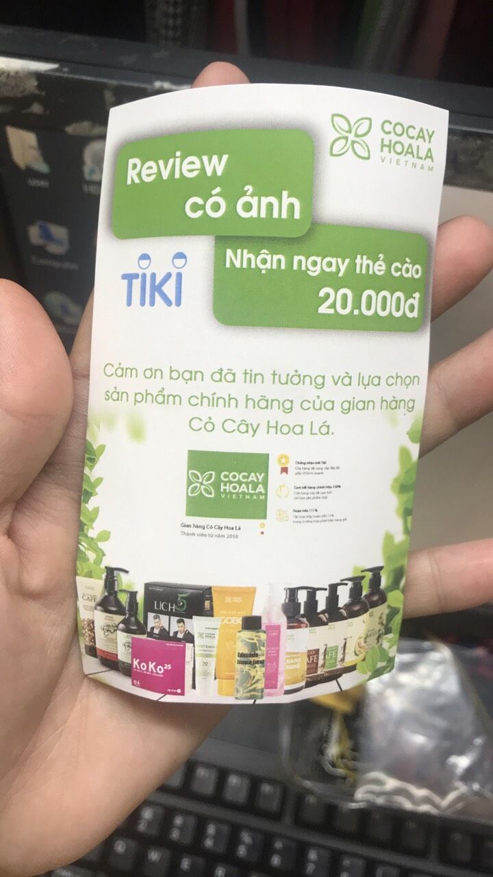 Nghe quảng cáo thấy hay nên mình mua 2 chai về 1 chai mình dùng, 1 chai tặng người thân, nay xài thử xong rụng tóc và ngứa, đem bỏ lun chai nguyên seal hết dám tặng. Hàng giá trị củng cao mà chất lượng quá kém k nên mua.
p/s: điểm cao chắc do chương trình tặng 20k chi review có ảnh, mấy bạn coi kỹ tránh nhìn điểm số r' bị mua lầm giống mình.