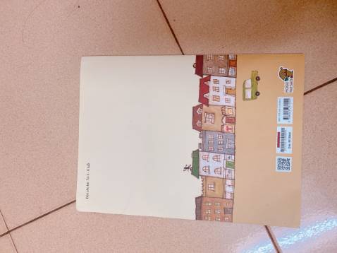 Sách nội dung thú vị, in hình đẹp, bắt mắt và rõ nét. Khuyên mọi người nên mua cho bé.