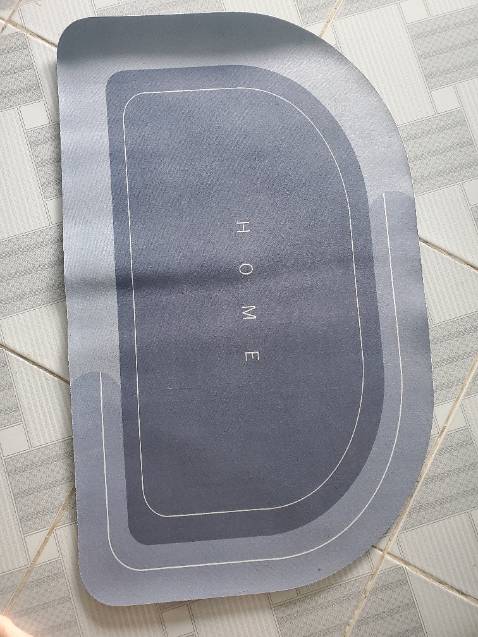 Bán khá đắt so với các sp lau chân khác nhưng chất lượng kém, không làm sạch bụi dưới chân