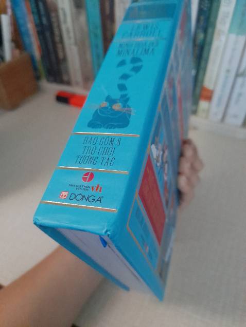 Đóng gói và giao hàng quá tệ, sách chứ có phải gì đâu mà lần nào tới tay cũng dập hết