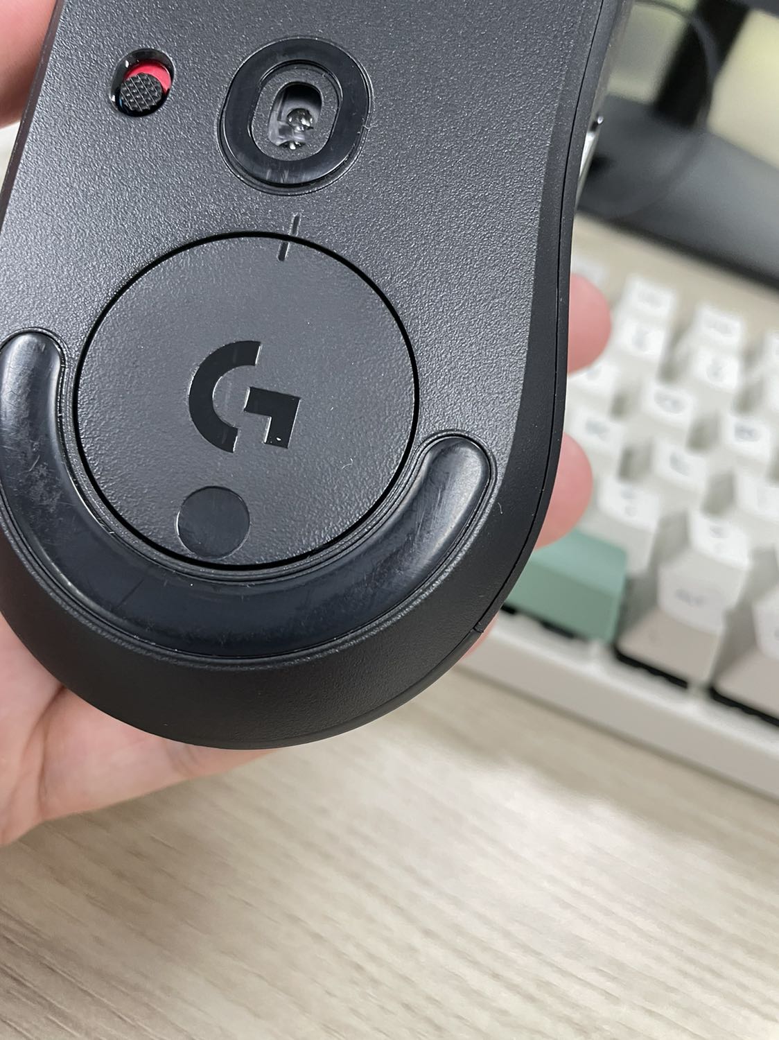 Chuột sử dụng bt nhưng feet chuột xướng xát rất nhiều giống như đã qua sử dụng vậy ???? Chuột sử dụng bt nhưng feet chuột xướng xát rất nhiều giống như đã qua sử dụng vậy ????