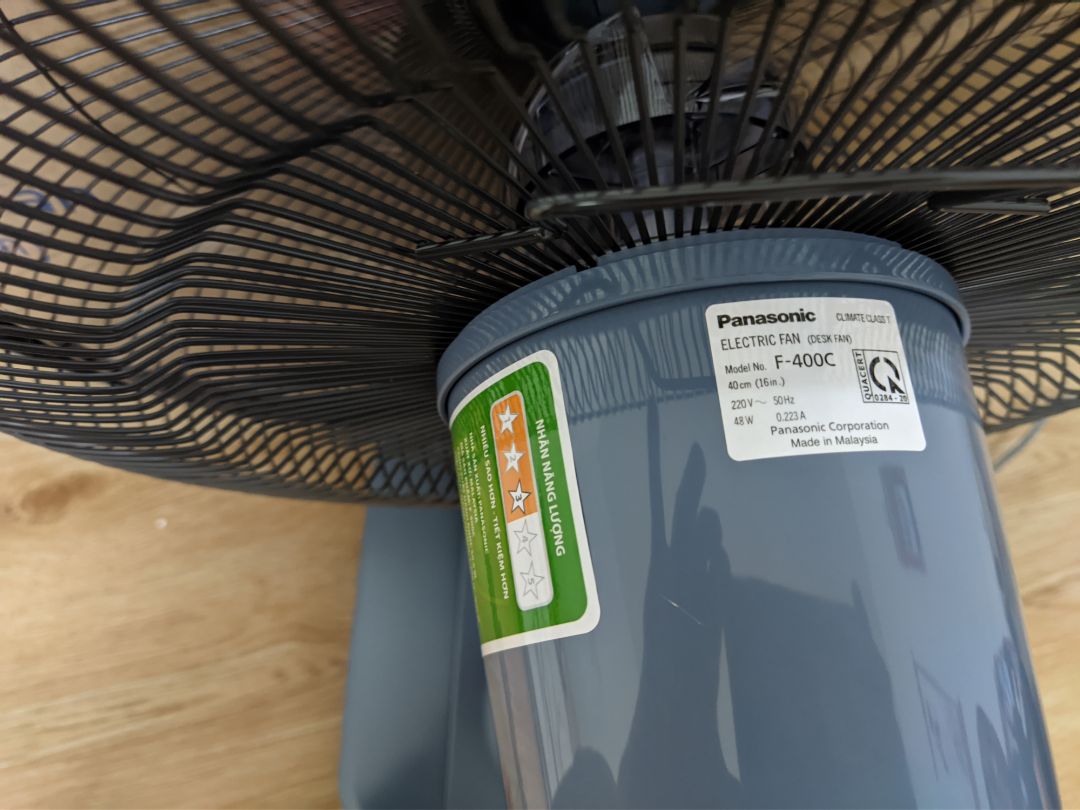 đặt hàng mã cb nhưng chuyển thành mã c, giao hàng nhanh nhưng ko đúng mã hàng đặt