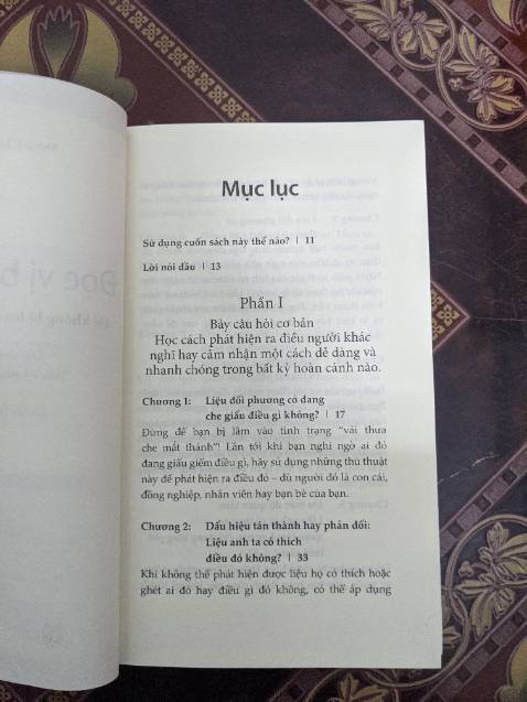 Bìa sách in màu rất rõ ràng, chất lượng giấy in tuyệt vời. Đáng đồng tiền bát gạo