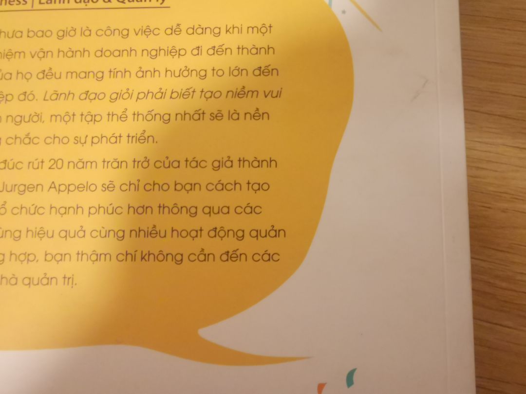 sách bìa dơ, cũ. gáy sờn. thất vọng