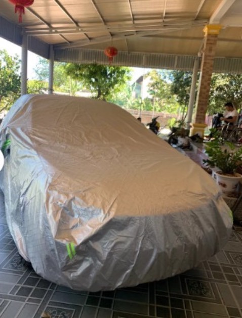 Honda city phù hợp với kiểu dáng. Chất lượng tốt, mới dùng nên chưa biết được là có cách nhiệt tốt không. màu thì sáng bóng, hạn chế nhiệt,