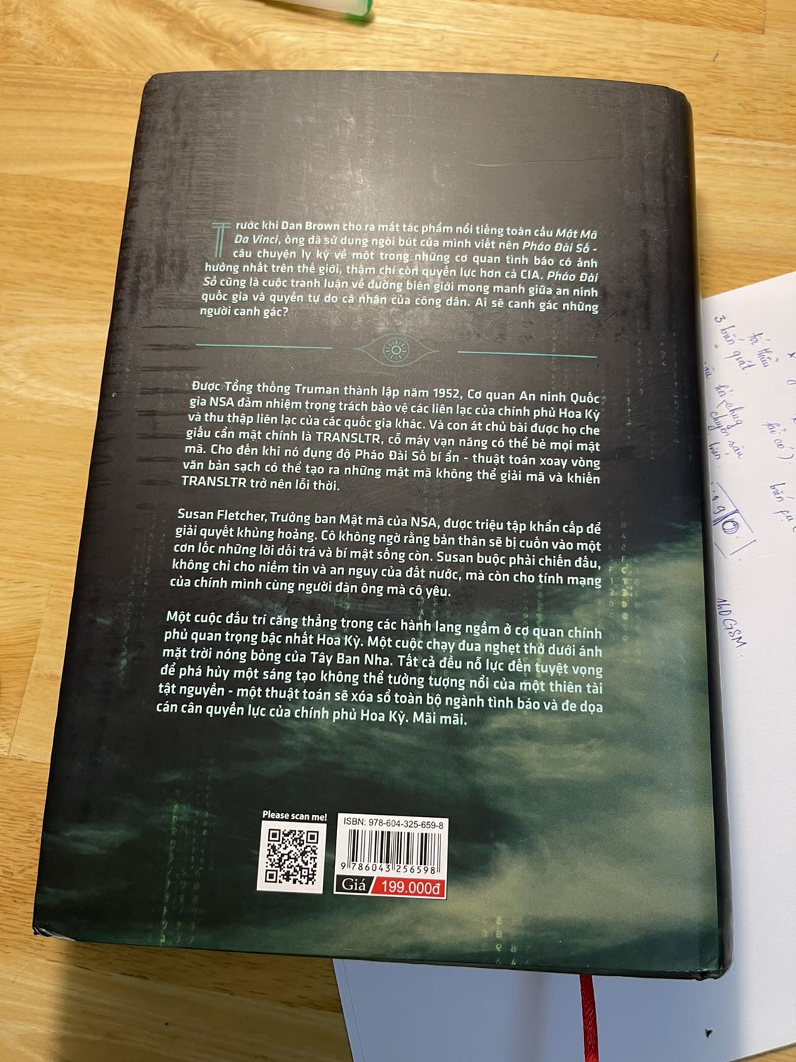 sách được giao nhanh, đc giảm giá nên mình tranh thủ mua luôn, nhưng kh biết có phải hàng giảm giá mà sách chỉ được đựng vào thùng gửi hàng mà kh đc bọc lại. Sách xước cả bìa bọc ngoài lẫn bìa bên trong. Nếu biết vậy từ đầu thì mình sẽ cân nhắc lại trc khi mua hàng.