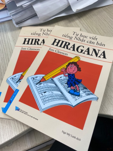 Shop giao thừa 1 quyển. Vui lòng cử người nhận lại