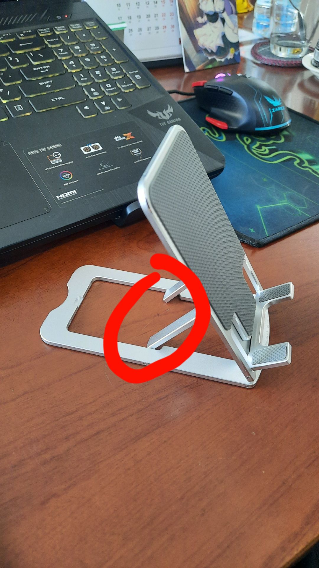 Hàng tốt, chắc chắn. Shop gói kỹ. Điểm trừ là ở chỗ khoanh tròn cà mặt bàn, làm mặt bàn bị trầy. Mong shop sẽ cải tiến sản phẩm để tốt hơn nữa.