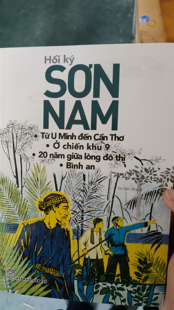 bị lem bìa sách!Hơi cấn chỗ góc bìa