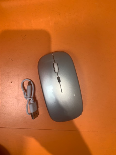 Shipper lịch sự, giao hàng nhanh. 
Shop đóng gói hàng cẩn thận.