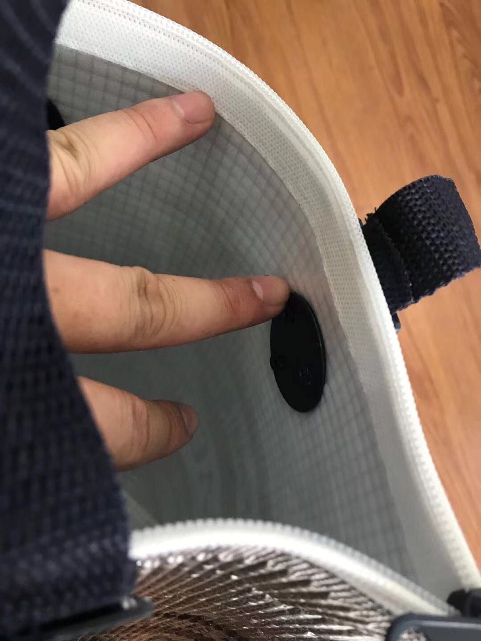 Tốt, túi rộng rãi chất lượng. Nhân viên dễ thương