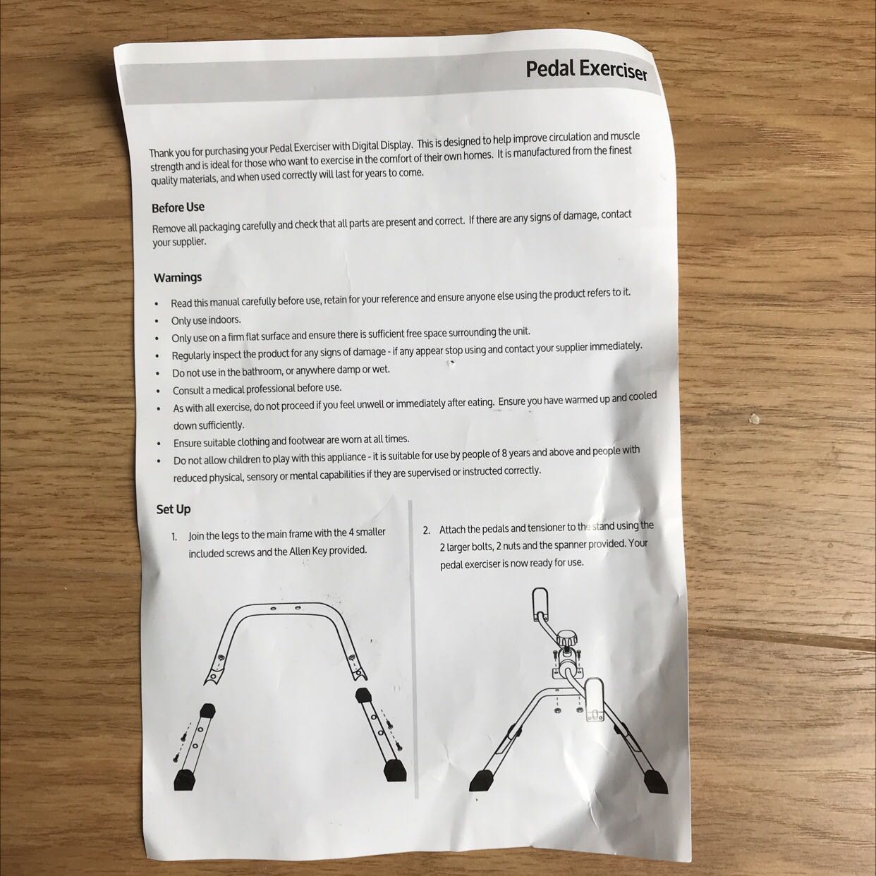 Ship Hn nhanh. Dùng thử sau khi lắp ghép có vẻ ok vững chắc. Mà hàng nhận được khác so với ảnh của các KH trước đó và ảnh mà shop cung cấp. Sự khác biệt nằm ở chân của máy! Không biết sự khác biệt này có ảnh bương gì tới chất lượng sản phẩm không, vì sản phẩm nhận được khác một chút với mô tả vì vậy chừ một sao.