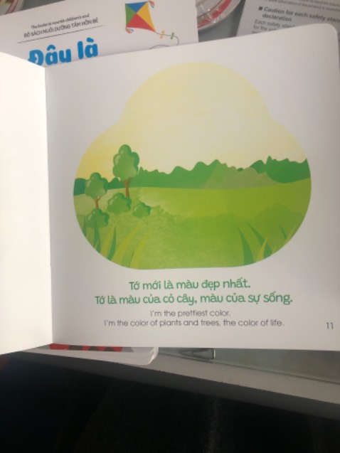 Mình mua được với giá siêu rẻ luôn. Sách của NXB Hà Nội, bộ cơ sở cho các bé từ 2-4 tuổi. Sách in đẹp; màu sắc rõ ràng, có voucher nữa nên càng hợp lý. Hợp với những mẹ có budget nhỏ mà vẫn muốn mua được sách đẹp và đầy đủ kiến thức cho con.