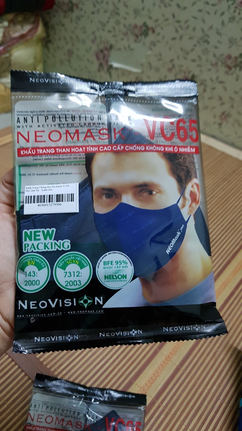 Đóng gói cẩn thận, bao bì ổn. Giao hàng tiêu chuẩn, tạm chấp nhận. Nói chung chất lượng sản phẩm, mẫu mã, bao bì, giao hàng đều chuẩn.