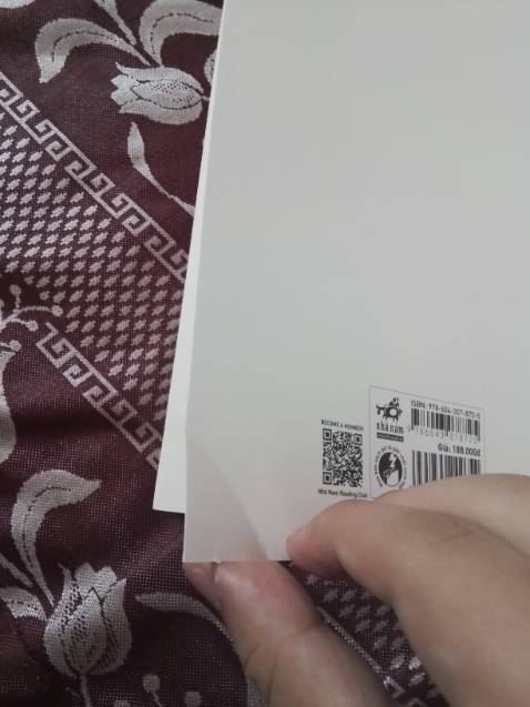 Sách bị quăn móp quá nhiều thật sự rất xót tiền