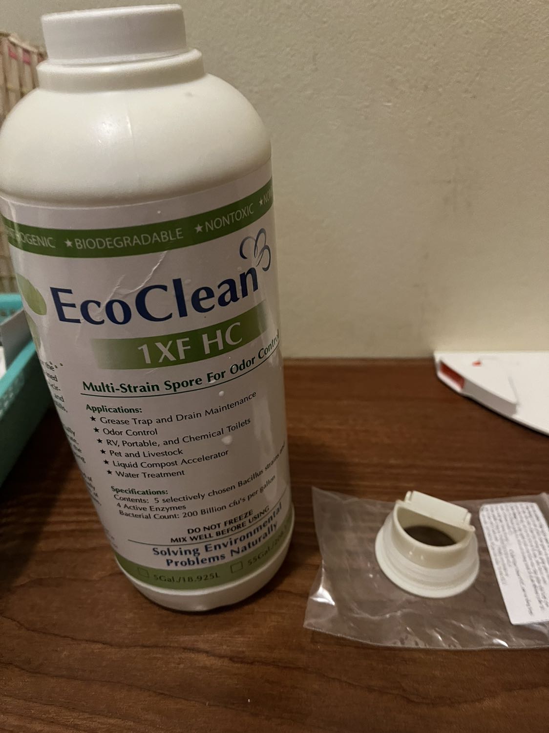 Nhận được sản phẩm là chai khử mùi và nắp ngăn mùi như ảnh.
Chai khử mùi chưa dùng nên chưa biết kết quả thế nào.
Nắp ngăn mùi thì bị gãy một bên chốt không dùng được.
Đề nghị nhà cung cấp đổi nắp ngăn mùi mới.