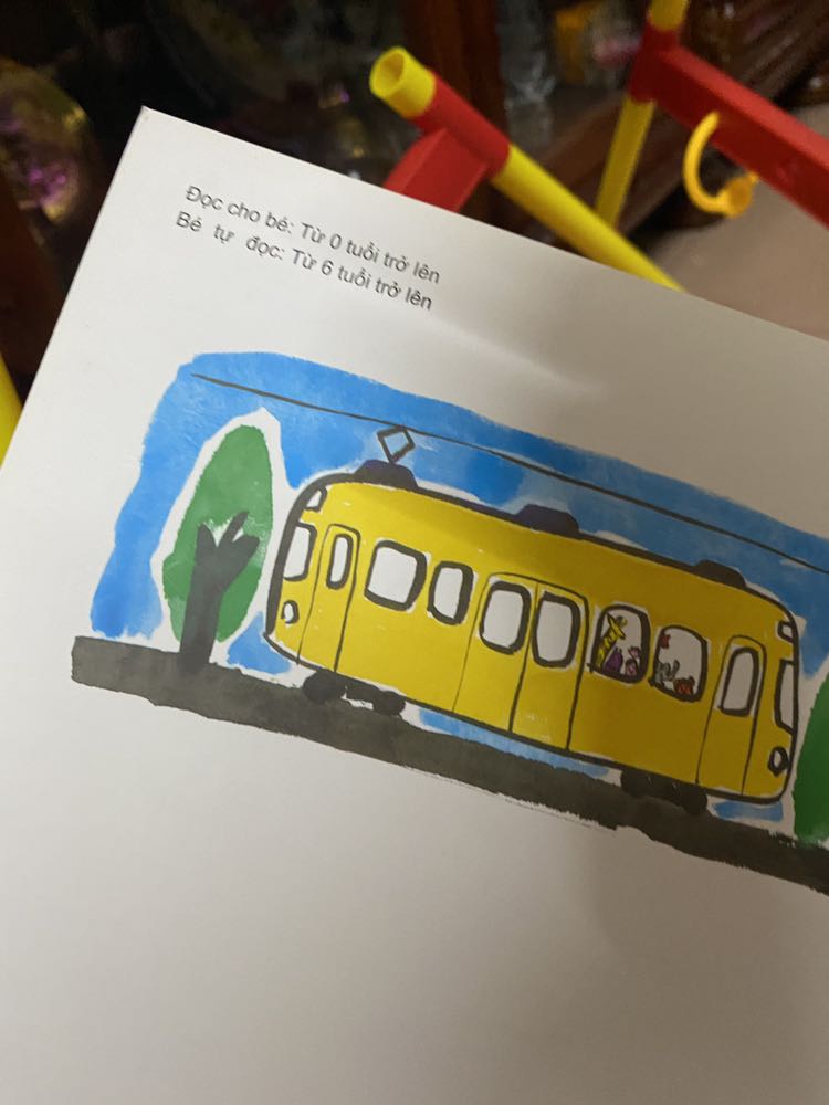 cuốn này con trai mình mê lắm vì thích các bạn động vật trong truyện, sách chính hãng yên tâm an toàn cho con
