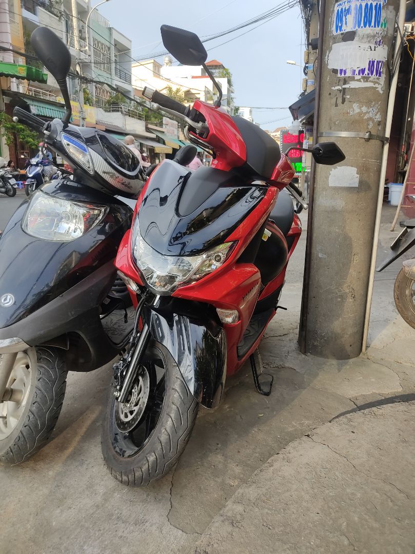 xe đẹp. giá tốt. làm biển số tp thêm 4tr 1 tuần có. nói chung rất hài lòng