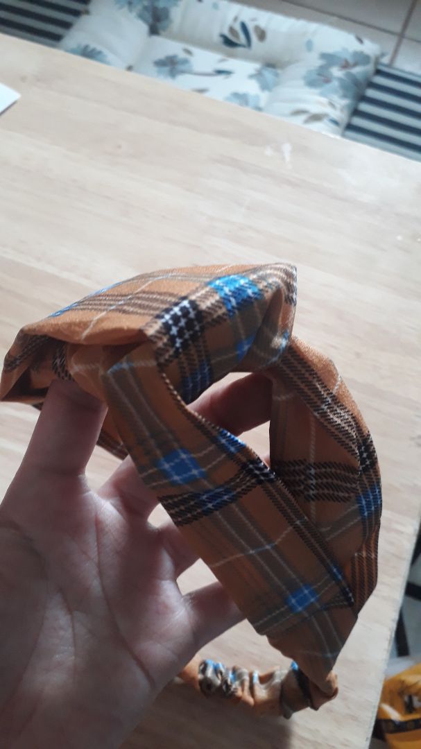 màu thật hơi tối so với ảnh mẫu nhưng cũng ok