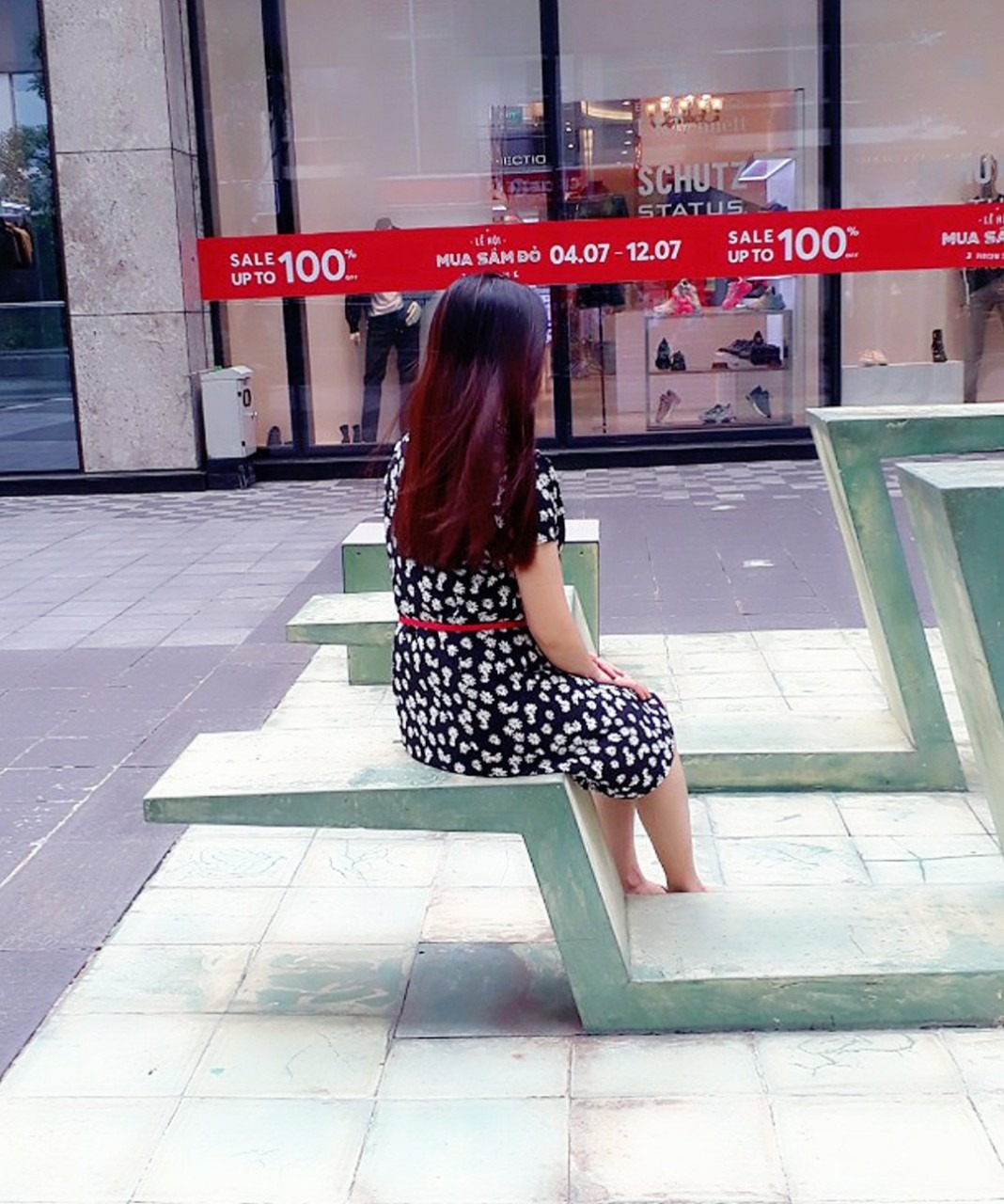 Đầm xinh , shop kèm thêm dây nịt dễ thương, tiki giao hàng nhanh và nhiệt tình