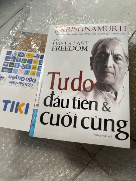 Sách mới tinh còn bọc trong nilon. Hài lòng và tin tưởng dịch vụ của tiki Sách mới tinh còn bọc trong nilon. Hài lòng và tin tưởng dịch vụ của tiki