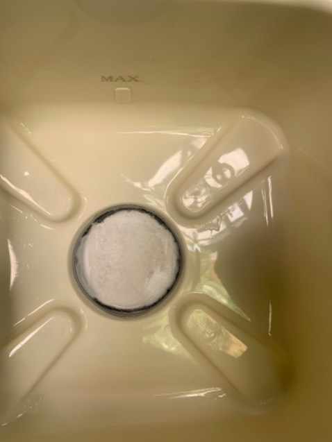 Tôi mua mục đích để nấu cơm gạo lức và rất hài lòng khi có chén cơm vừa mềm, vừa giữ được hương vị mà không tốn quá nhiều thời gian. 
Tuy nhiên mới nấu 1 tuần mà dưới đáy nồi cái vòng nhiệt có 1 vòng màu đen không hiểu đó là bị gì? Cũng hơi lăn tăn về độ bền của nồi. 
Biết ơn shop. Đáng ra tặng 5 sao, nhưng trừ 1 sao vì cái đáy nồi😅