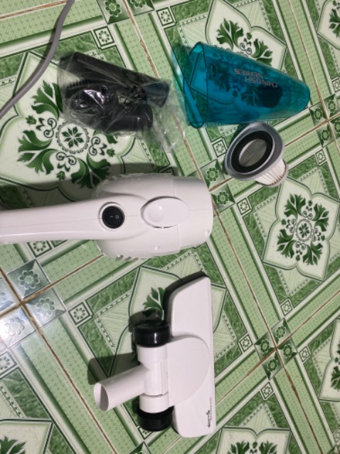 Giao hàng nhanh. Máy hút mạnh, dây điện dài, dễ tháo lắp, dễ di chuyển.