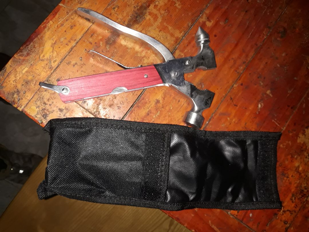 hơi buồn,giao nhanh 2h mà gần hết ngày mới có,bi nứt mất thanh gỗ cán kìm mong lần sau   
shop kiểm tra kỹ càng hơn khi giao cho khách