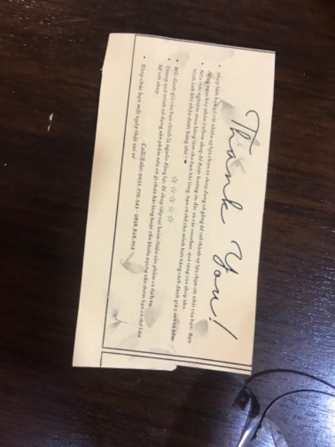 Shop rất có tâm. Còn tặng móc khoá và tờ giấy nhỏ cảm ơn mua hàng. Sẽ ủng hộ shop lần tới