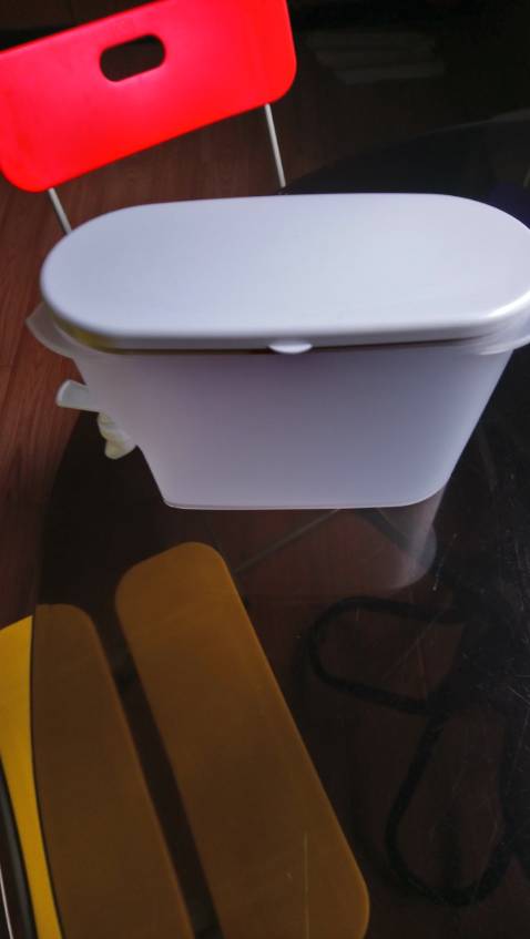 Giao hàng bị vỡ, nắp thì không đậy được