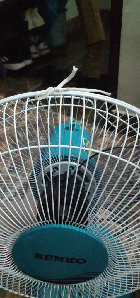 Shop giao hàng hơi chậm, và giao bị thiếu cái khung giữ cái lồng, giờ mình phải cột tạm bằng dây lại mới sử dụng được, mong shop và tiki kiểm tra gửi lại phụ kiện hoặc đổi hàng cho mình nhé.
Thank you! Shop giao hàng hơi chậm, và giao bị thiếu cái khung giữ cái lồng, giờ mình phải cột tạm bằng dây lại mới sử dụng được, mong shop và tiki kiểm tra gửi lại phụ kiện hoặc đổi hàng cho mình nhé.
Thank you!