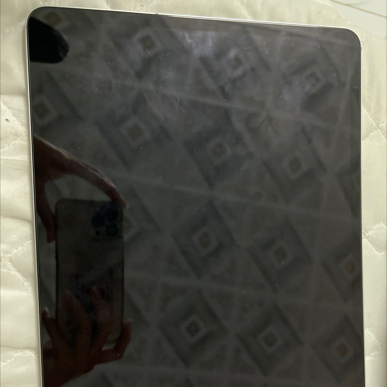 Giao đúng hàng, đúng mẫu mã. Dáng vừa khíp. Giá cả hợp lý. Đáng mua