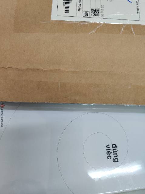 Về nội dung thì quyển này quá xuất sắc, quyết định mua để đọc & chiêm nghiệm từ từ sau khi coi các clip của tác giả trên Youtube. Nhà bán đóng gói khá ổn, sách còn mới nguyên seal rất thích. Giá ổn so với các shop khác.